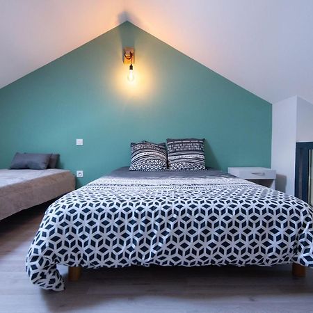 La Chambre des Carrelets Montigny-sur-l'Ain Extérieur photo